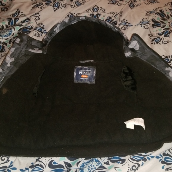 jacket - Picture 3 of 3